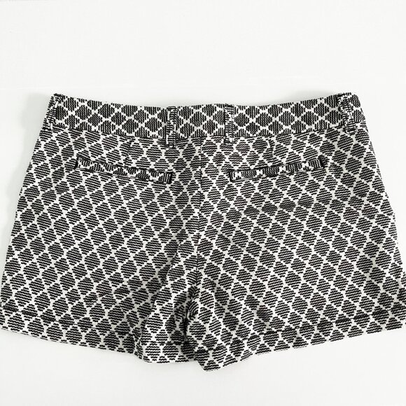 NWOT Gap shorts Khakis by Gap The City 3 inch short 10 black & white pattern - Picture 4 of 6